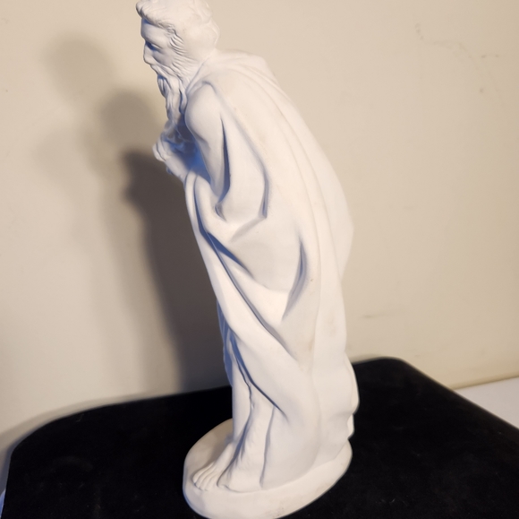 Unpainted Ceramic 10 3/4" Shepherd Praying Nativity Piece - Picture 5 of 10